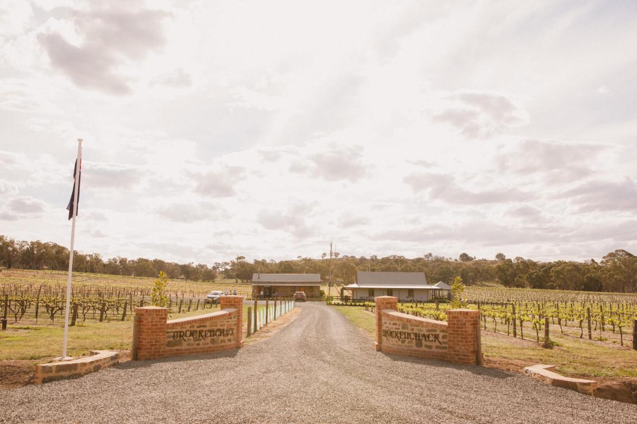 Brockenchack Vineyard Bed & Breakfast Mount McKenzie Exterior photo