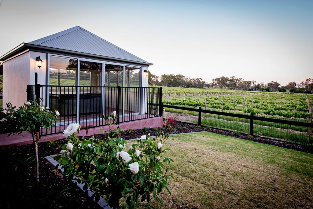 Brockenchack Vineyard Bed & Breakfast Mount McKenzie Exterior photo